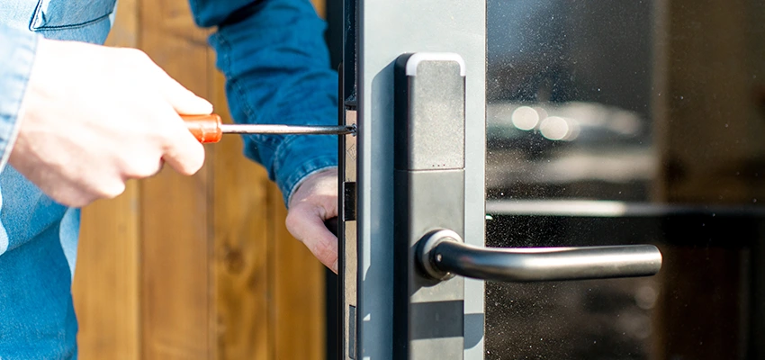 Aluminium Door Lock Replacement in Clearlake, California